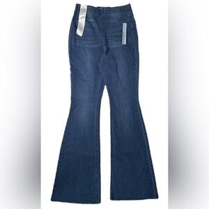 TINSELTOWN Pull-On Frayed-Hem Flare-Leg Denim Jeans